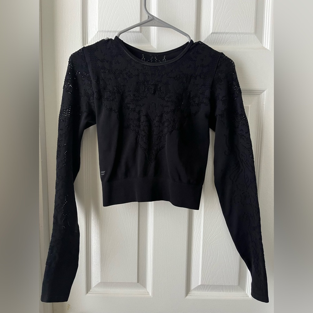 Crop top athletic workout shirt